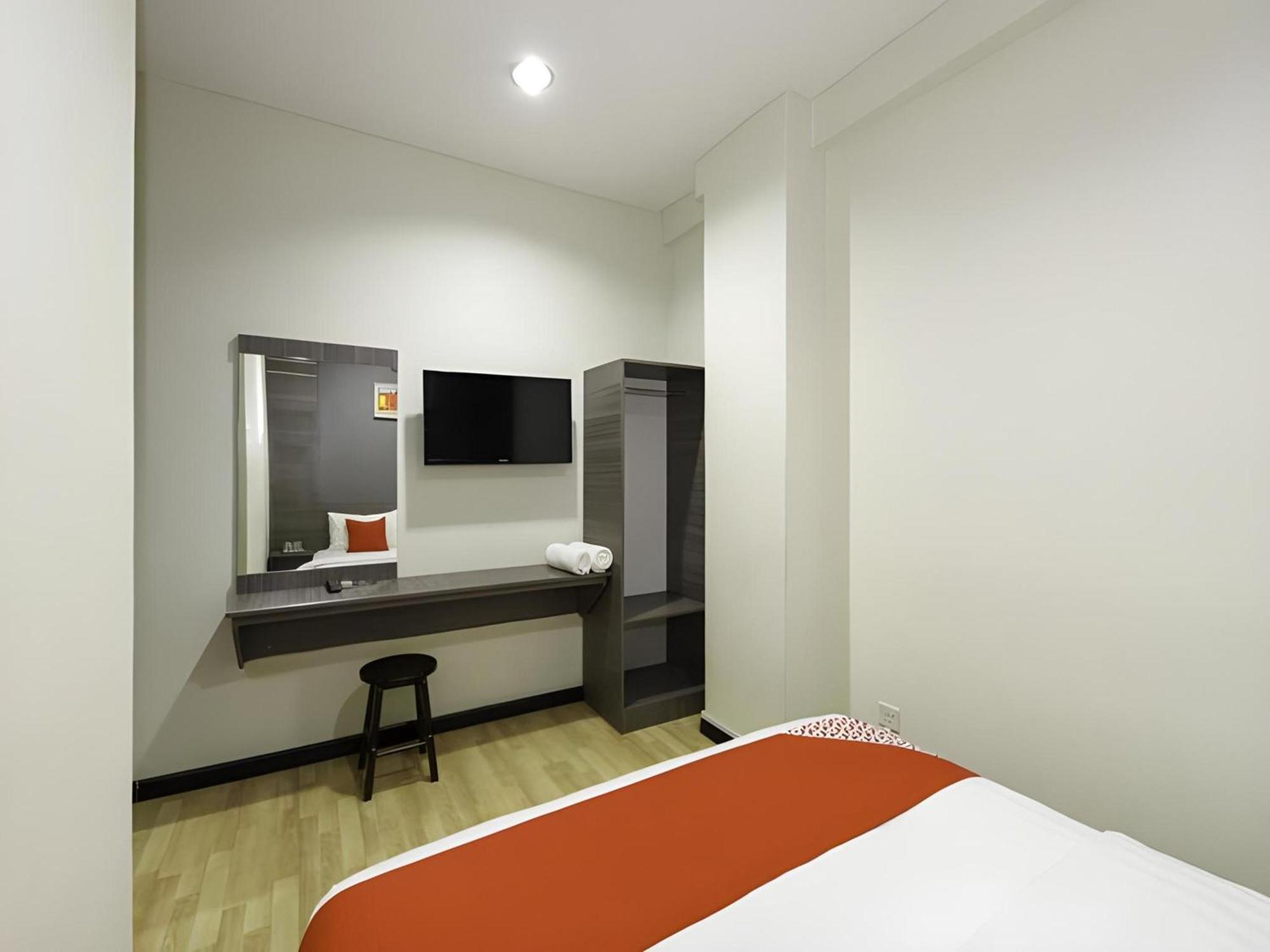Capital O 812 Hotel Smc Seksyen 13 Шах-Алам Экстерьер фото