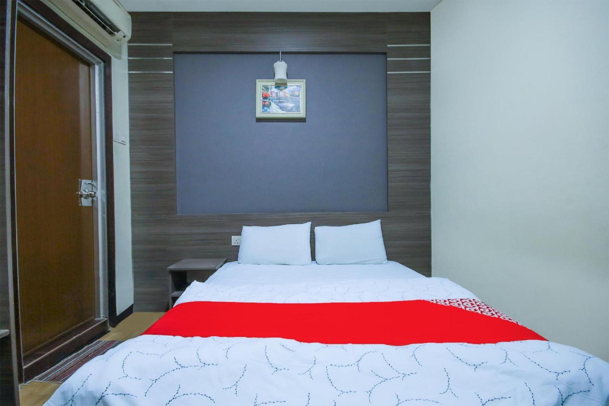 Capital O 812 Hotel Smc Seksyen 13 Шах-Алам Экстерьер фото