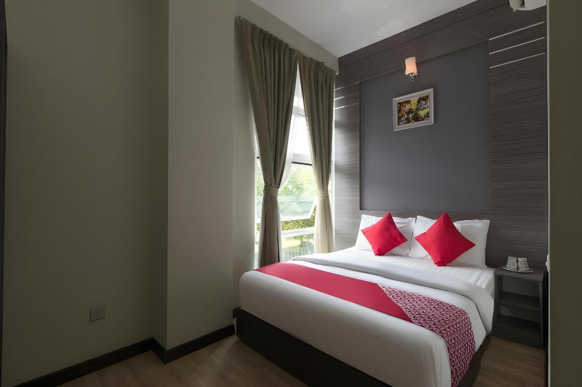 Capital O 812 Hotel Smc Seksyen 13 Шах-Алам Экстерьер фото