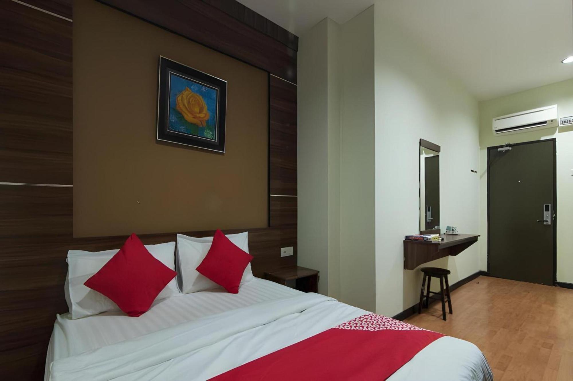 Capital O 812 Hotel Smc Seksyen 13 Шах-Алам Экстерьер фото