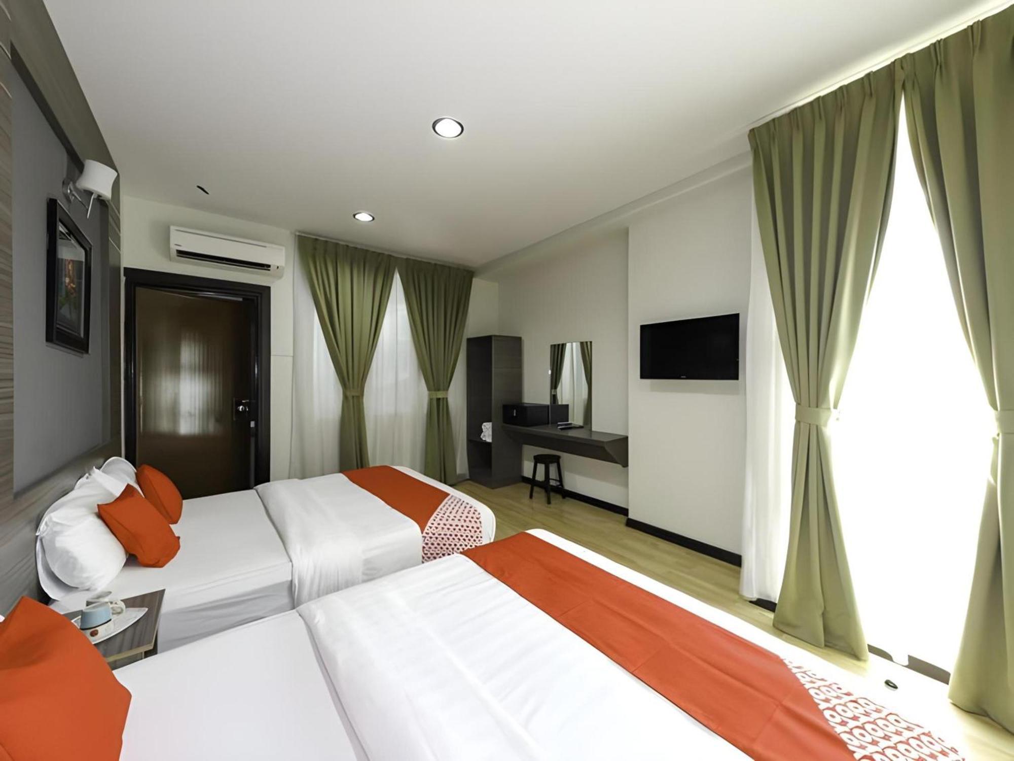 Capital O 812 Hotel Smc Seksyen 13 Шах-Алам Экстерьер фото